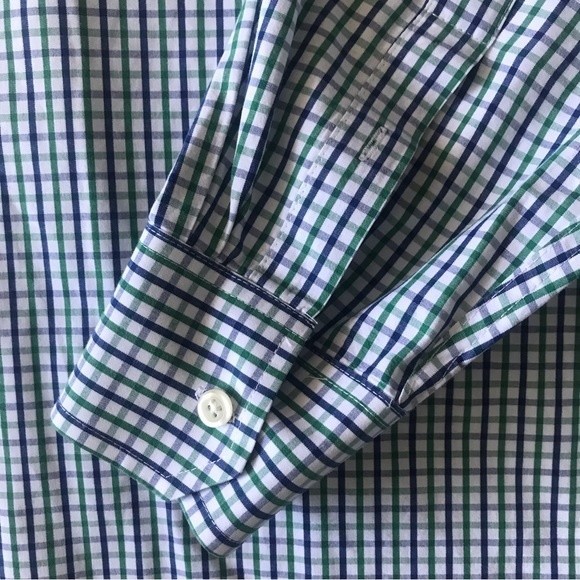Izod Shirt Long Sleeve Button Down Blue/Green/White Size Large NWOT - Picture 3 of 6